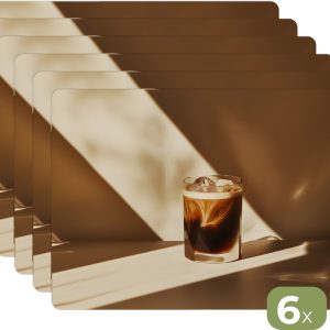 Placemats - 6 stuks - 45x30 cm - Placemat kunststof - Glas - Ijskoffie - Schaduw - Bruin - Borden onderleggers - Decoratie voor op tafel - Keuken tafeldecoratie accessoires - Vinyl onderlegger - Tafelversiering
