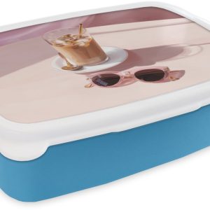 Broodtrommel Blauw - Lunchbox Ijskoffie - Zonnebril - Goud - Brooddoos 18x12x6 cm - Brood lunch box - Broodtrommels voor kinderen en volwassenen