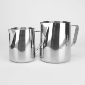 Melkkannetje Opschuim Set - Zilver - 2 Stuks - 350ml + 600ml - RVS - Essentials - RVS - Melkopschuimkan - Melkkan - Espressomachine - Barista Essentials