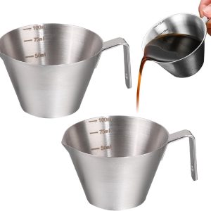 Daity Set van 2 espressokopjes met handvatten, roestvrijstalen koffiebonendoseerbekers van 100 ml (3,4 oz), accessoires voor espressomachines, metalen doseerbeker met V-hals en maatverdeling, geschikt voor bars en familiebijeenkomsten.