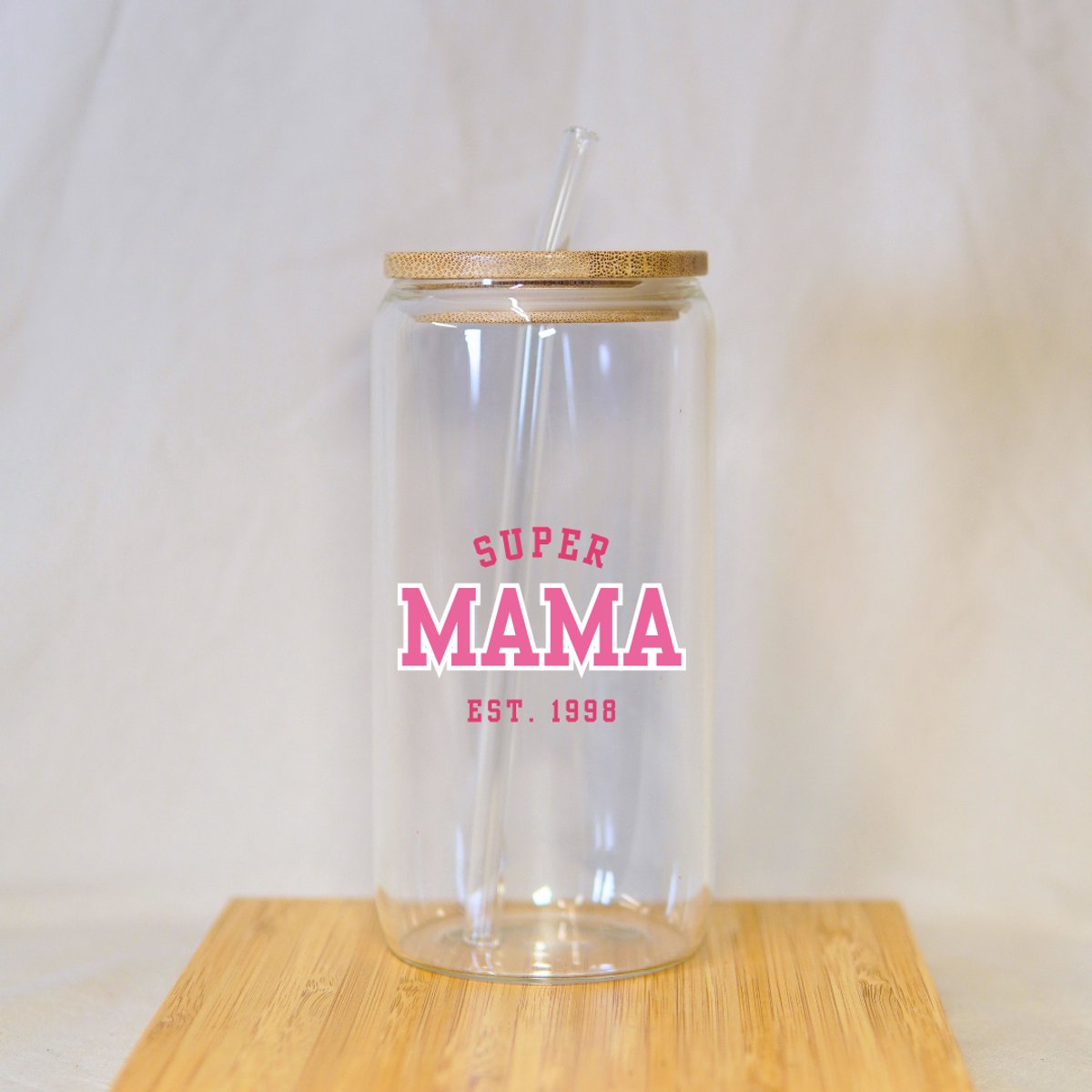 Gepersonaliseerd Cadeau voor Mama - Glazen Drinkfles met Super Mama - Incl. Glazen Rietje & Schoonmaak Borsteltje - IJskoffie Glazen - Matcha Glazen - Moederdag Cadeautje - Moederdag Cadeau voor Mama - Moederdag
